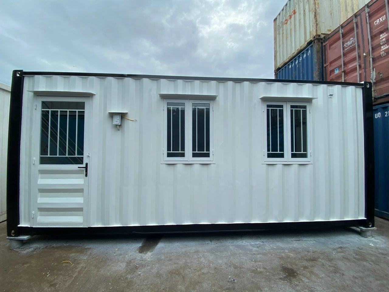Container 20 feet văn phòng ốp panel 2 lớp